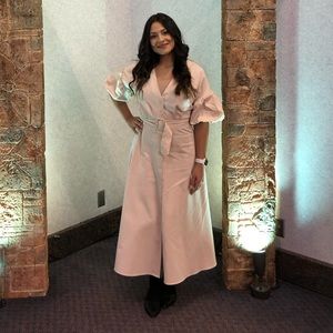 Camel puffed sleeves dress